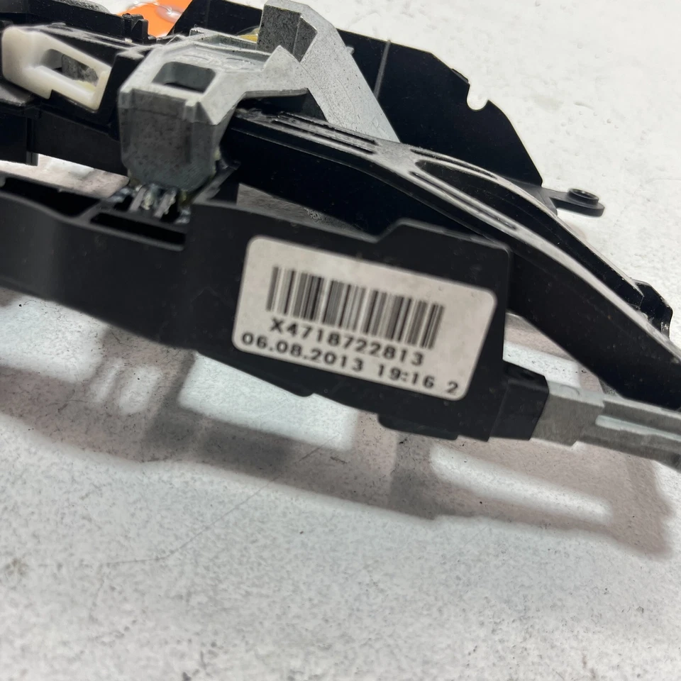 BMW 535i xDrive 2011-2016 manija de puerta de pasajero trasero derecho OEM Foto 4 de 4