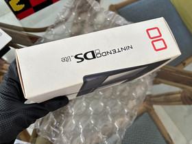 Console DS Super Mario Bros NES 20th Anniversary Nintendo Sweden &eacute;dition limit&eacute;e