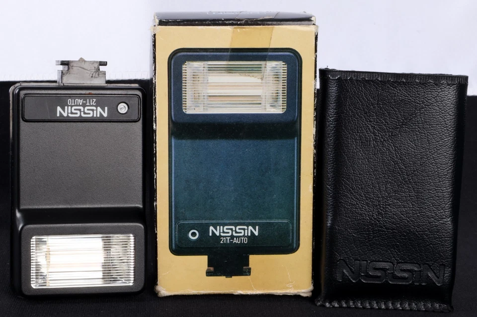 Nissin 21T- Auto Flash Unit - Mint in Box - Image 2 of 4