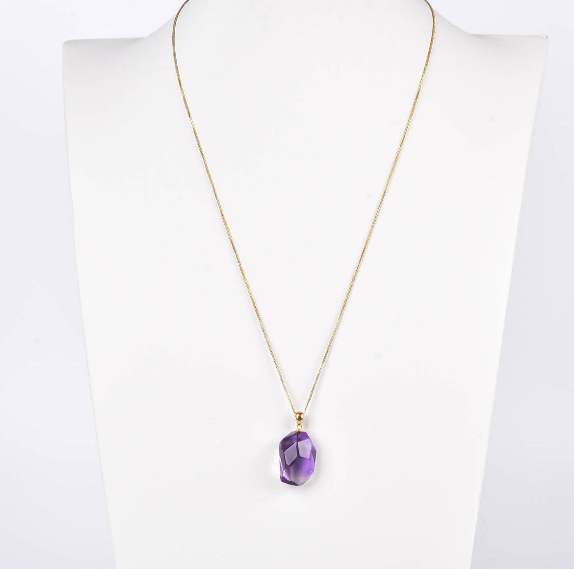 Pendentif or 18k améthyste 18.6 ct, le cadeau d'anniversaire d'exception pour femme