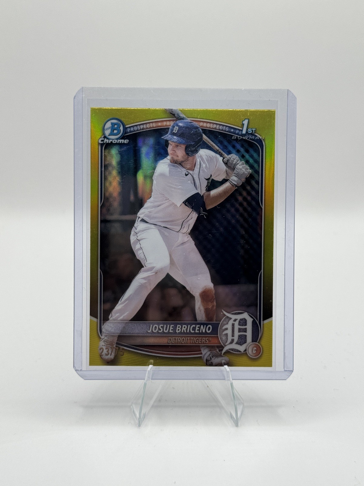 2025 Bowman - Chrome Prospects Josue Briceno #BCP-13 Yellow Refractor /75 (RC)