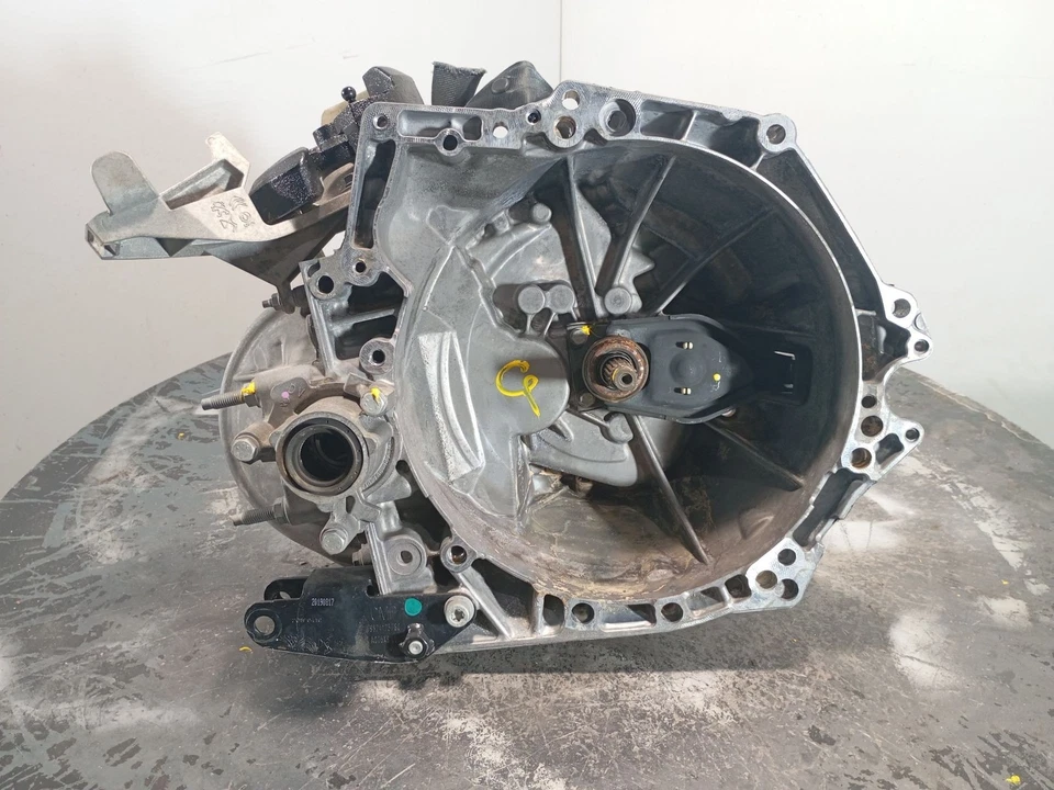 20V256 GEARBOX / M1-A3-159 / 2629322 FOR OPEL CORSA F P2JO 1.2 68 - Image 2 of 4