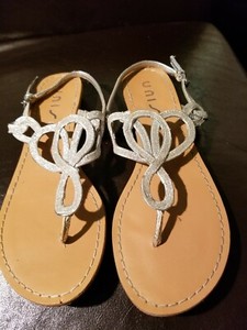 Unisa Sparkly Silver Thong Flat Sandals - Sz 8 | eBay