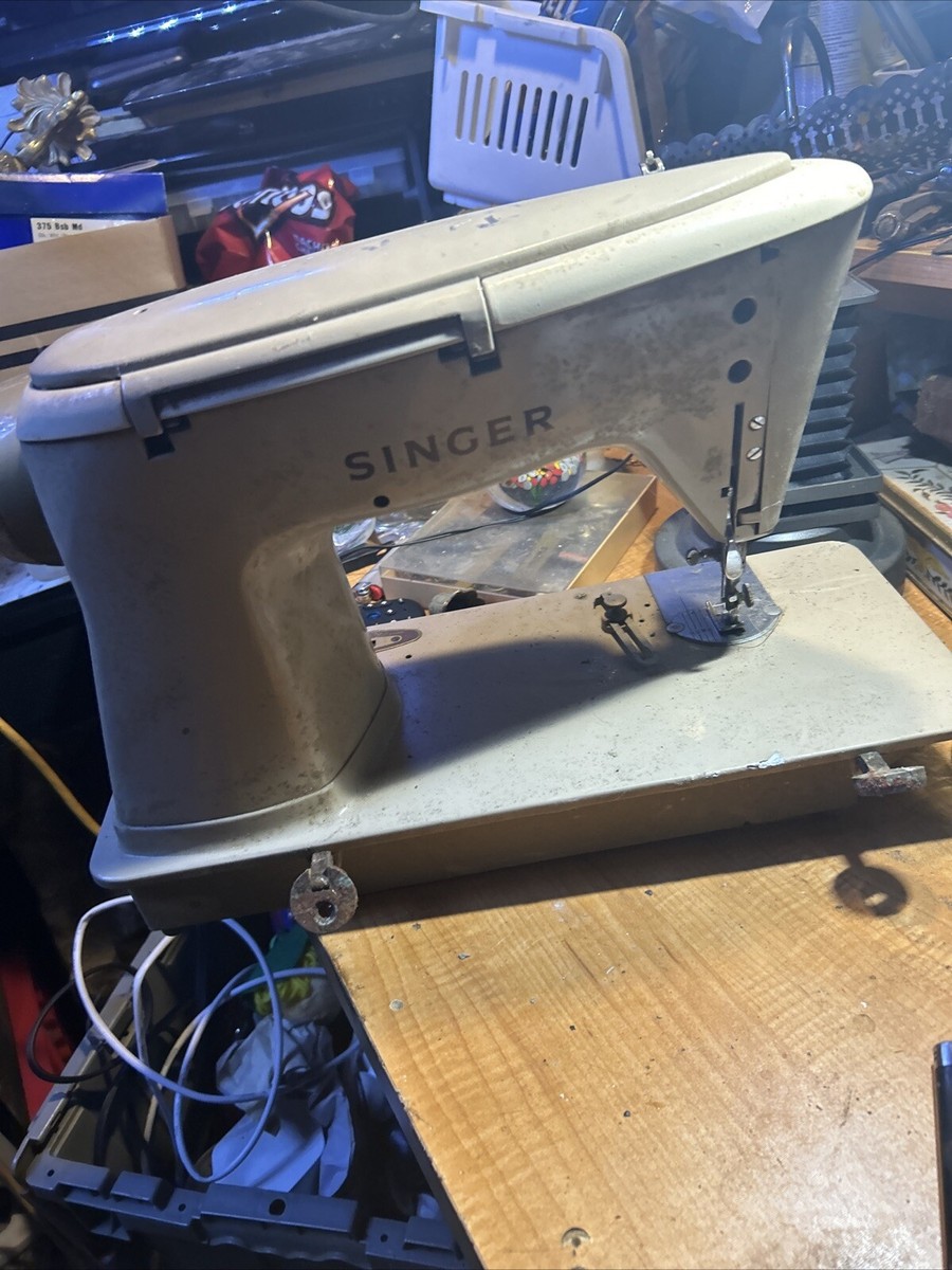 SINGER トイミシン　アメリカンヴィンテージ 専用ボックス付き SINGER シンガー アンティーク トイミシン