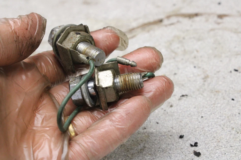 1972 Honda CL450 скремблер фары крепления основания N8-2533.gl - Изображение 4 из 4