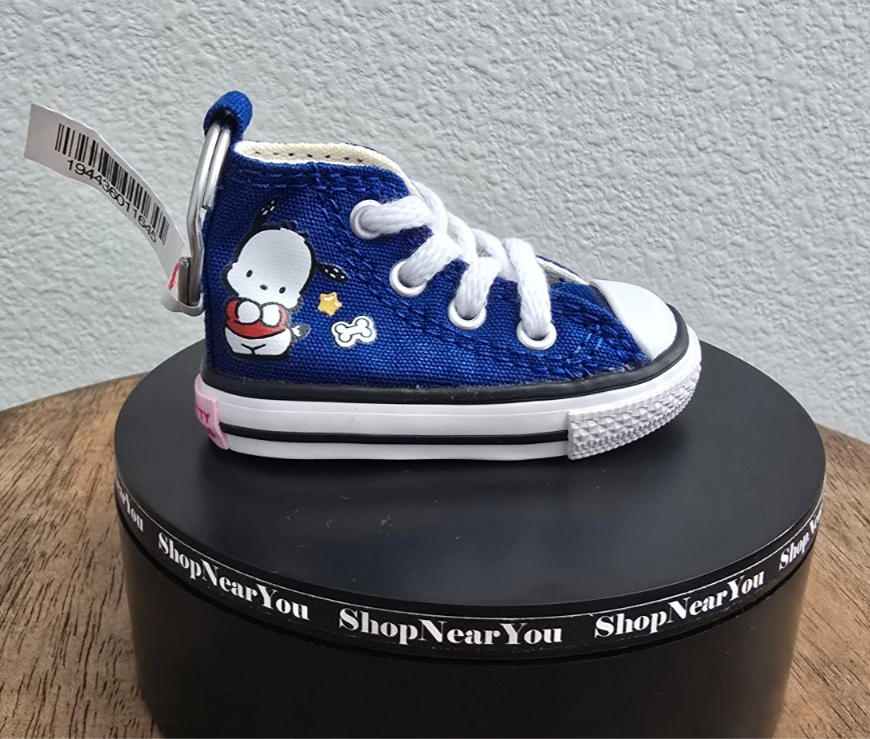 Converse x Hello Kitty And Friends Chuck Taylor All Star Keychain