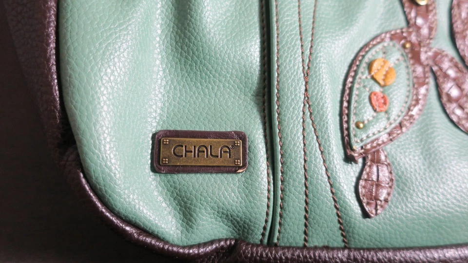 Chala Turtle Mom And Baby Vegan Leather Approx. 17" X 12” Tote Bag Purse Green - Image 4 of 4