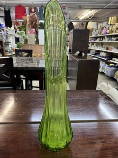 Vintage LE Smith 23” Green Simplicity Ribbed Swung Glass Vase Fat Bottom