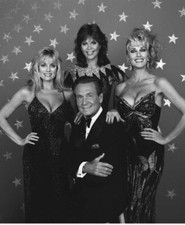 Bob Barker With Barkers Beauties From The Price Is Right Black And White 8x10 Pi