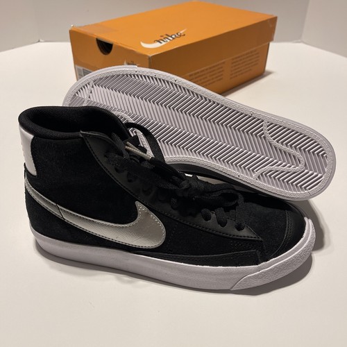 nike blazer black silver