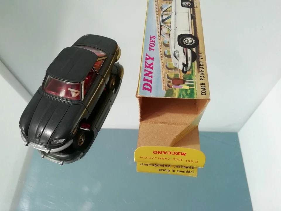 Dinky Toys 524 Coach Panhard 24 in scatola Made in France 1:43 - Immagine 4 di 4
