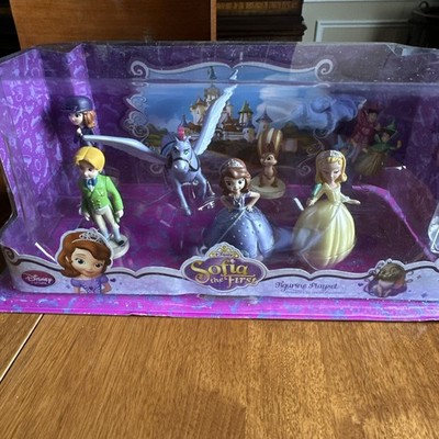 NIB Disney 2012 Sofia The First Exclusive 7 piece Figurine Playset