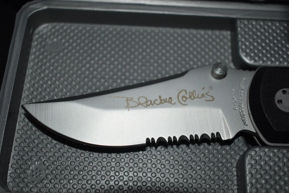Cuchillo de apertura asistida Meyerco Blackie Collins A– OK Foto 4 de 4