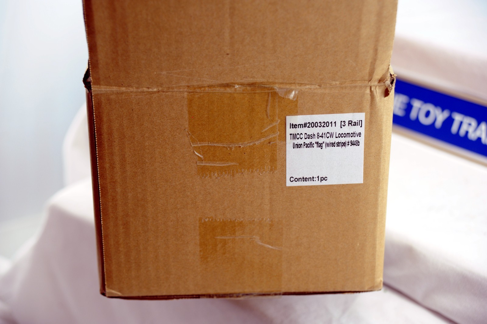 ATLAS O 20032011 UNION PACIFIC "FLAG" DASH 8-41CW ENGINE W TMCC. TESTED. LOT #2.