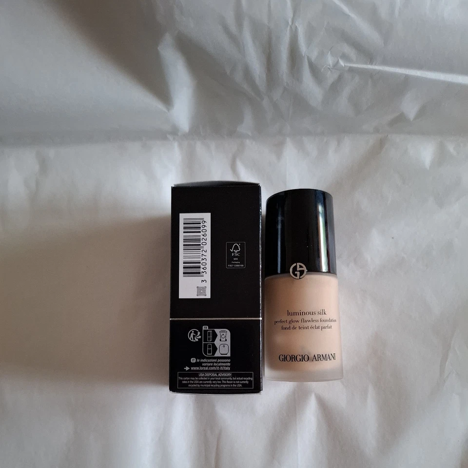 Giorgio Armani Luminous Silk Foundation No. 2 30ml NEU!!! - Bild 4 von 4