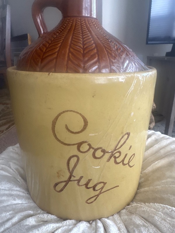 Vintage Monmouth ILL USA Cookie Jar / Jug ceramic Stoneware Pottery Decoration