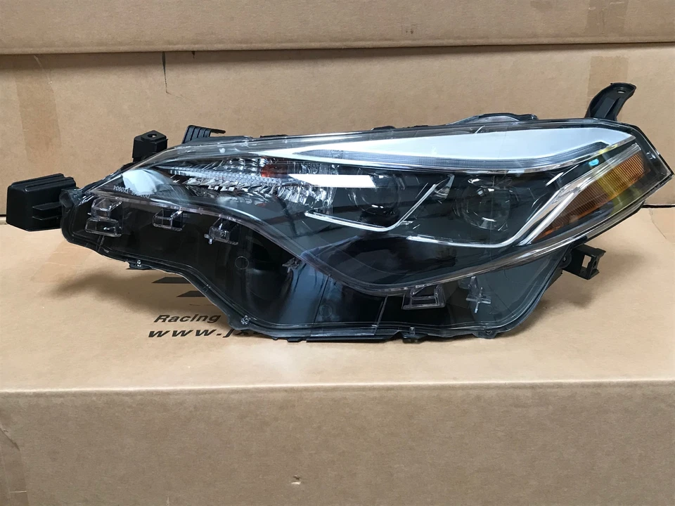 Faróis de LED duplos laterais para motorista passageiro para Toyota Corolla SE XLE XSE 2017 2019 - Imagem 3 de 4