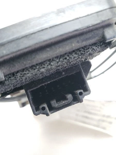 Actuador de cerradura de puerta trasera izquierda Mazda 6 2008 Foto 4 de 4