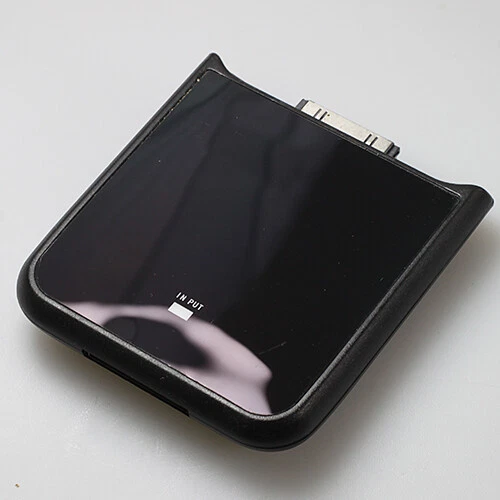 black Solar Charger Power Station for Apple iPhone 4 / 4s
