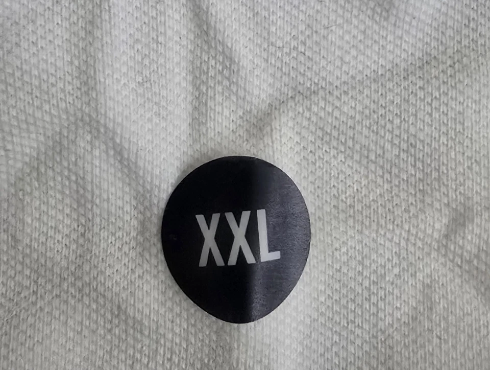 NWT Men's XXL White Abercrombie & Fitch Moose Stretch Polo Shirt - Image 4 of 4