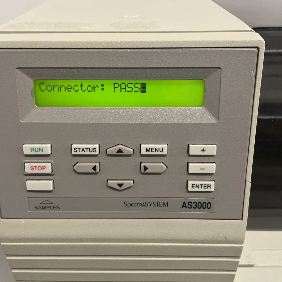 Muestreador automático HP SpectrumSYSTEM AS3000 - Encendido, CARCASA AGRIETADA Foto 4 de 4