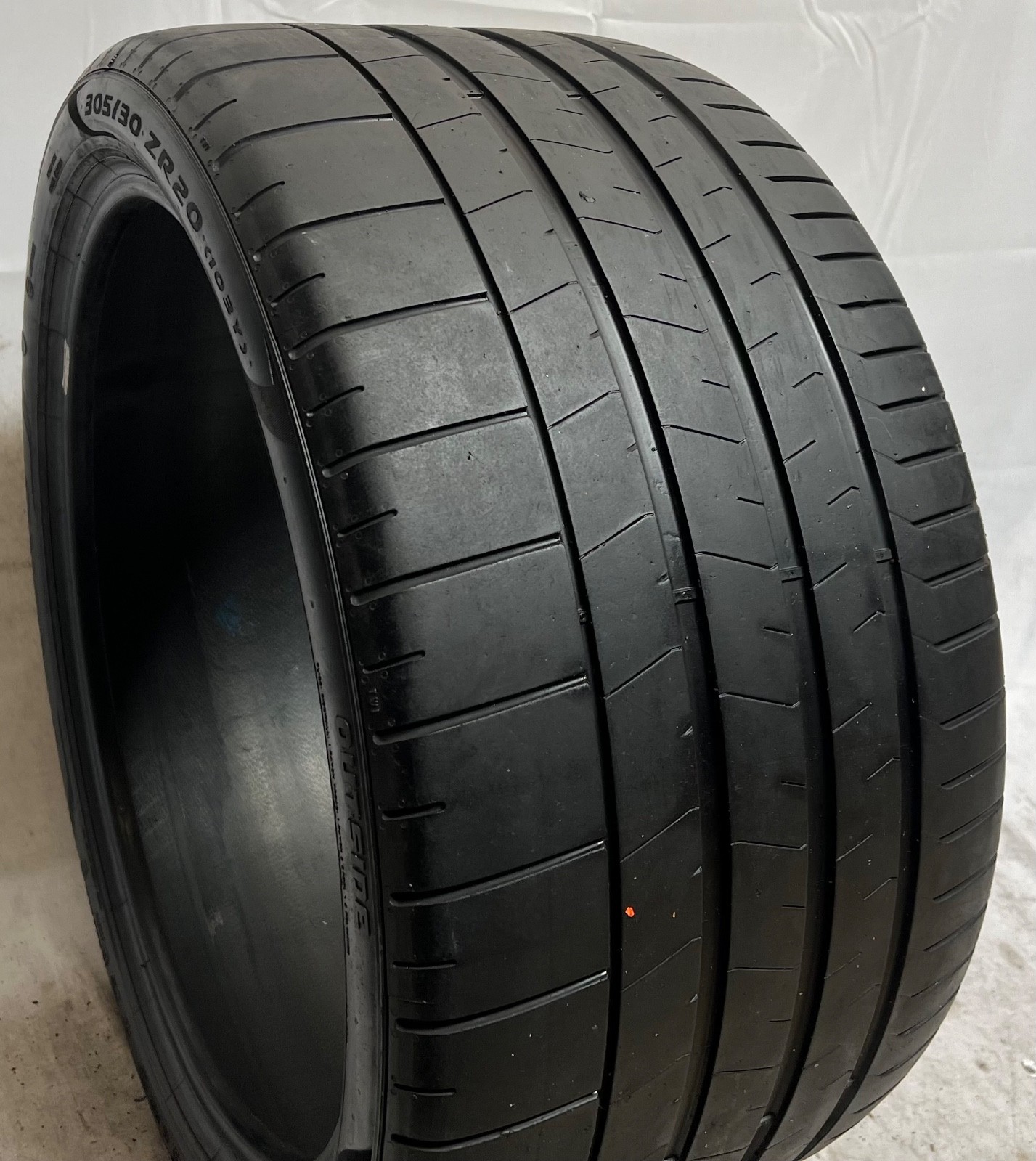 1 - NO REPAIRS 305/30ZR20 XL (103Y) Pirelli P Zero PZ4 (L) Lamborghini - 2039