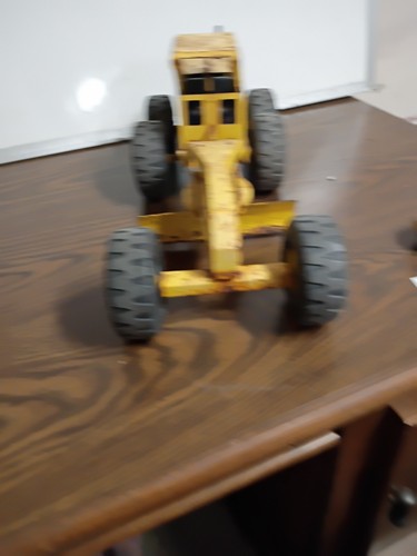 Vintage 1970s TONKA Road Grader 17" Long Yellow Pressed Steel Construction Toy - Picture 2 of 5
