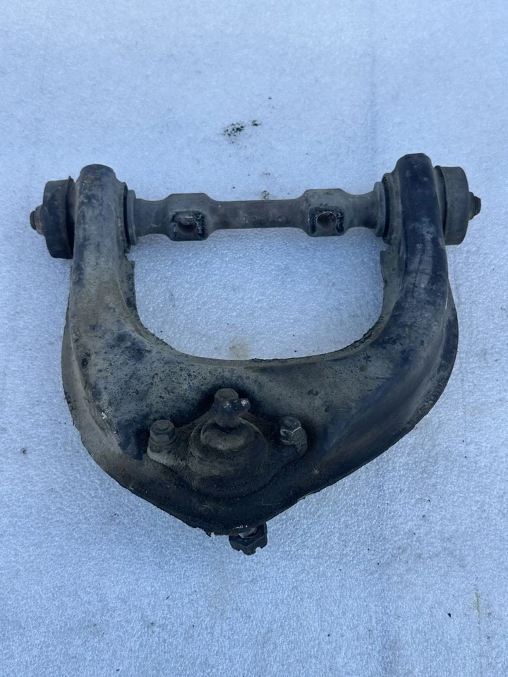 MITSUBISHI MONTERO SPORT 1999 PASAJERO DERECHO BRAZO DE CONTROL SUPERIOR DELANTERO Foto 2 de 4