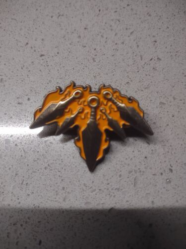 Death Duck Destiny Hunter Knife Pin - Picture 1 of 1