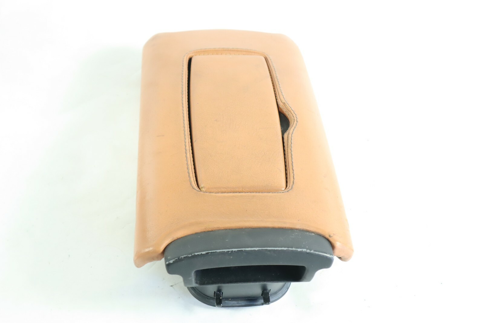 04-08 Maserati Quattroporte M139 Front Center Console Armrest Unit Tan