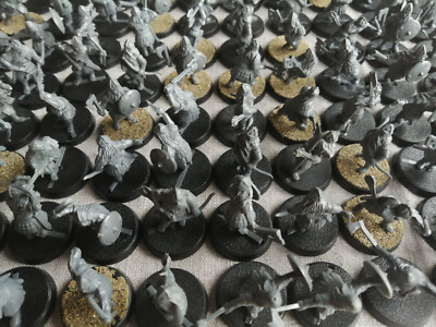 GW Herr der Ringe Tabletop - Krieger der Zwerge (unbemalt)