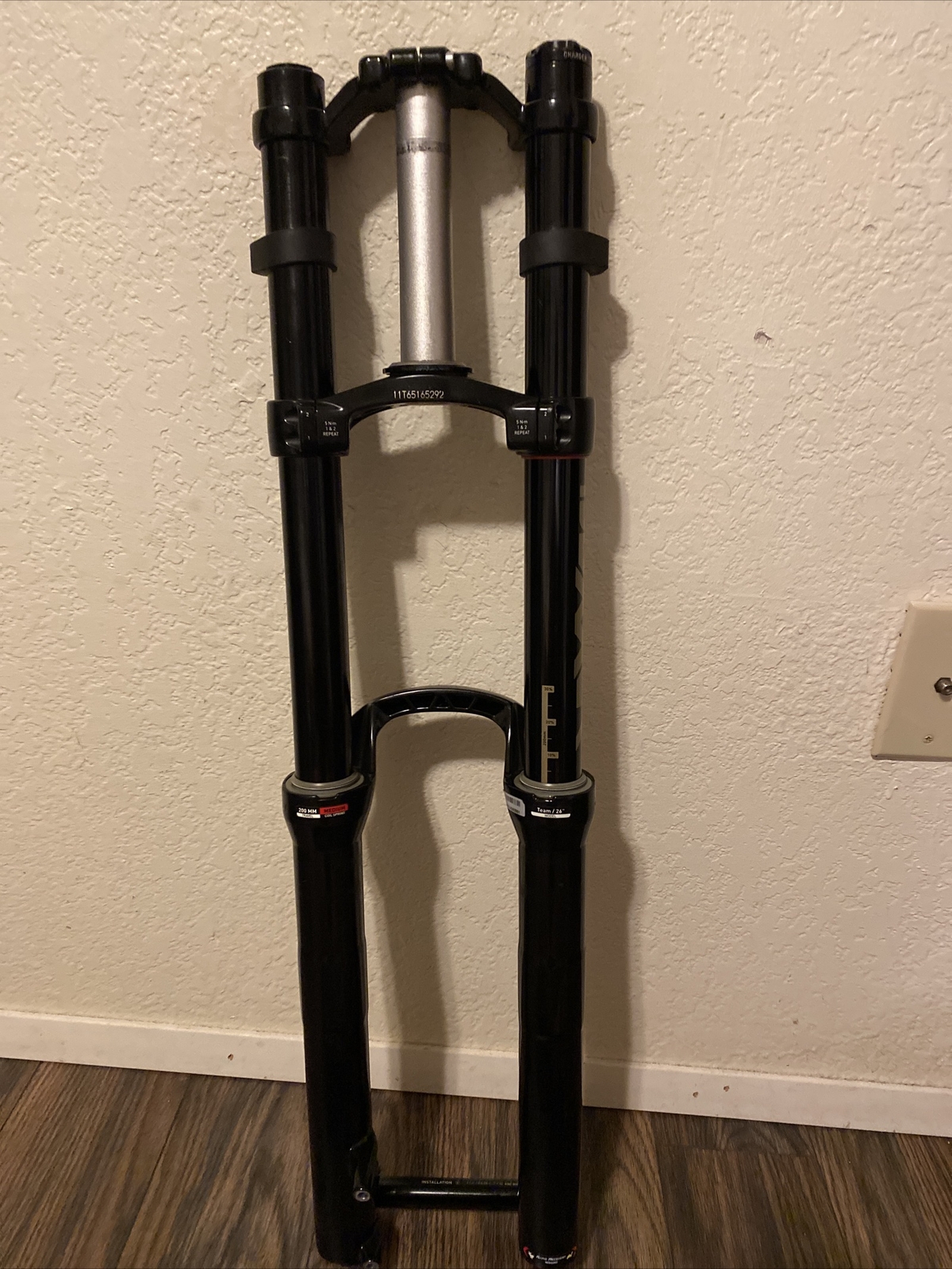 Rock Shox BOXXER フロントフォーク コラム長20 26インチ ROCKSHOX フロントフォーク 26インチ BOXXER TEAM