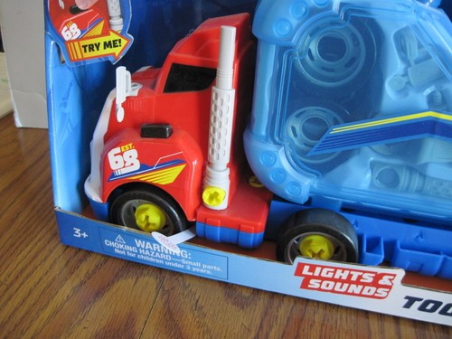 Large 14-inch (35cm) HOT WHEELS TOOL KIT TRUCK Lights & Sounds New in Box - Picture 22 of 24