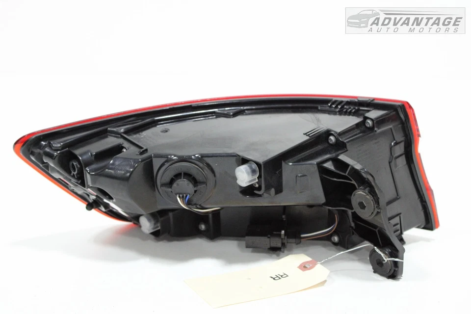 2017-2019 AUDI A4 QUATTRO ЗАДНИЙ ПРАВЫЙ ВНЕШНИЙ ЗАДНИЙ ФОНАРЬ СТОП-СИГНАЛ OEM - Изображение 2 из 4