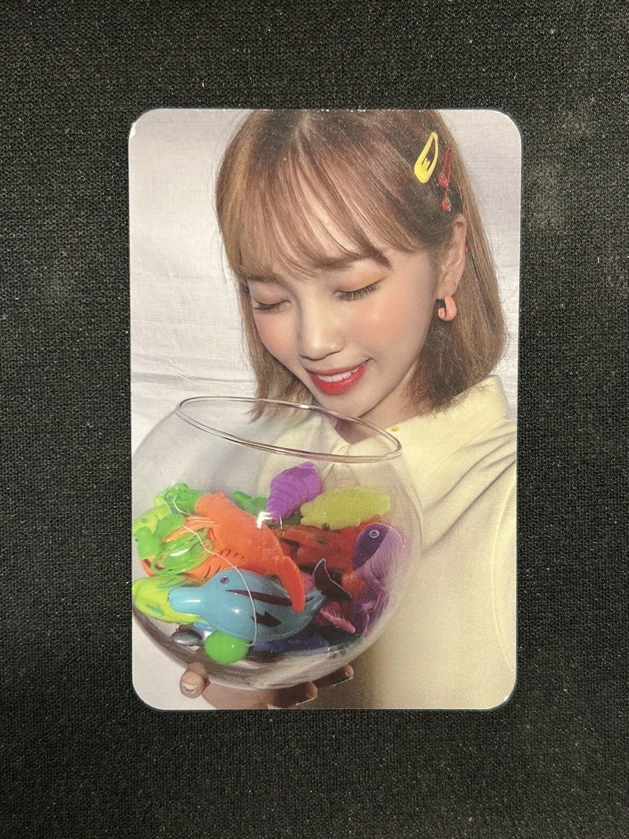 oneiric diary チェウォン① IZ*ONE [Oneiric Diary] Kim Chaewon Autographed Signed Album