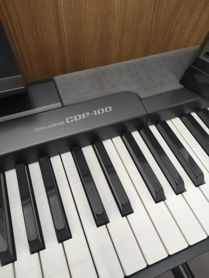 pianoforte digitale 88 tasti pesati Casio CDP 100 - Immagine 2 di 3