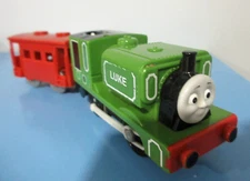 TrackMaster Thomas & Friends LUKE Motorized Train Engine w/ Red Caboose