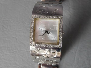 GUESS MONTRE BRACELET MANCHETTE CARREE GRIS ARGENT PIERRE BLANCHE WOMAN  WATCH | eBay