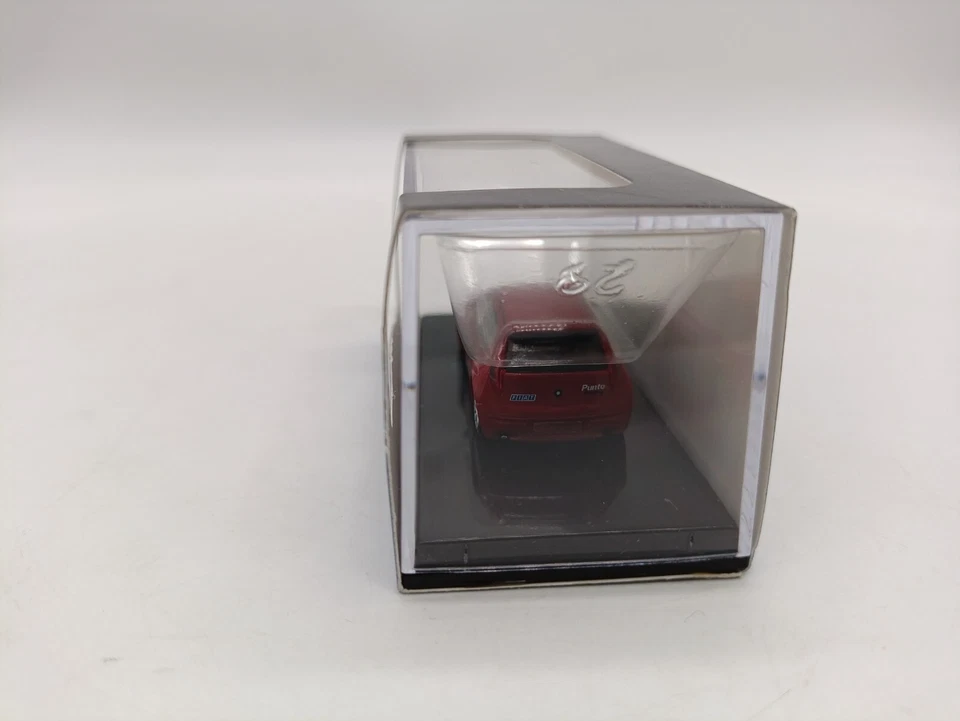 Fiat Punto S1600 plain body red 38329 1/87 H0 RICKO Brekina Busch §§ - Immagine 3 di 4