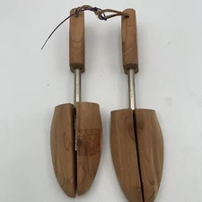 Shoe Keepers M-4 Shoe Tree Rochester Cedar Wood Size Stretcher 10.5"-12"