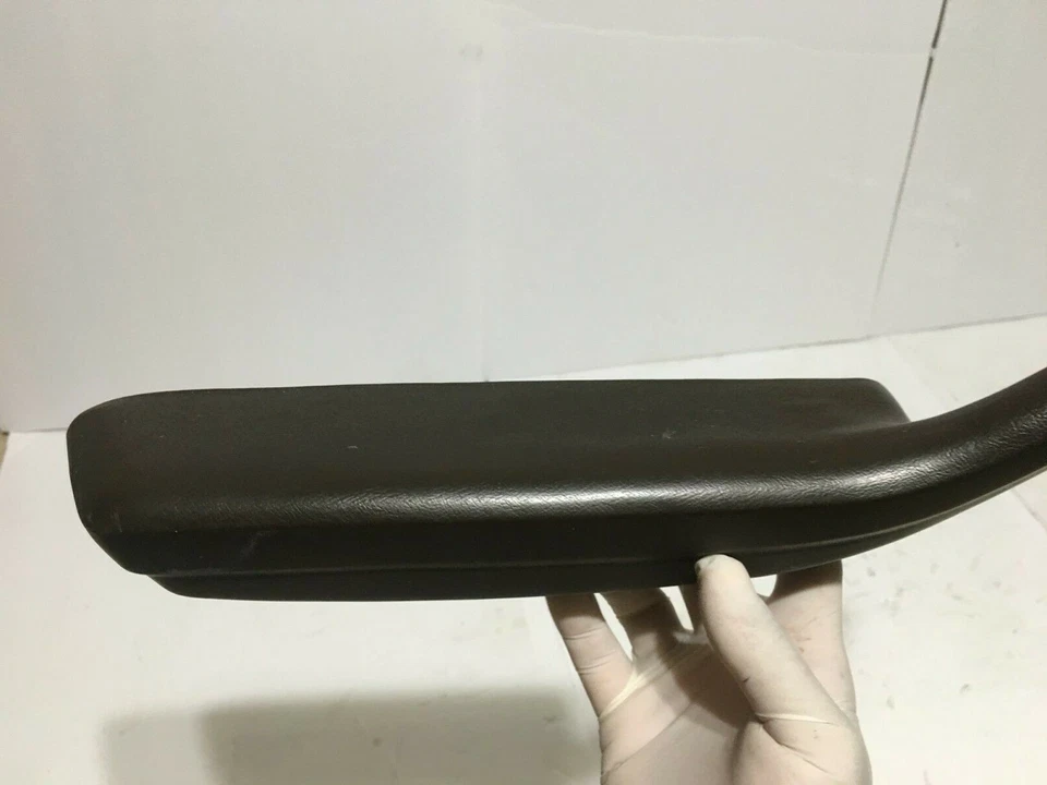 Volkswagen Scirocco 1981 puerta del conductor interior tirador reposabrazos  Foto 2 de 4