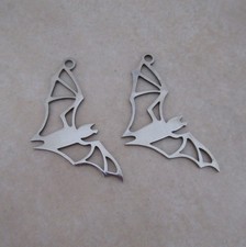 4 stainless steel bat charms 31mm
