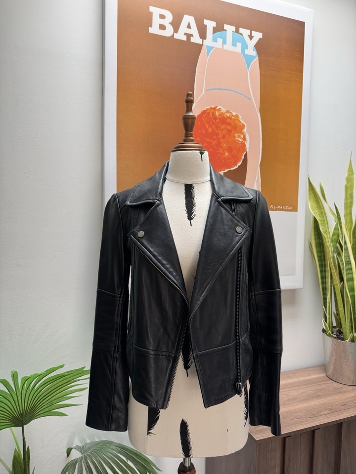 Marcs Women’s Black Leather Biker Jacket Short Zip Lined Size 6