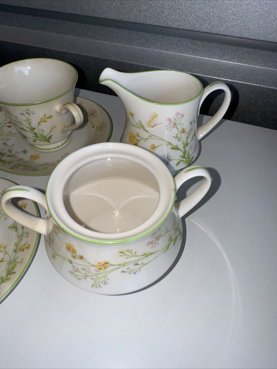 18 pc. Noritake Ivory China Reverie China Set - Tea Coffee Cups