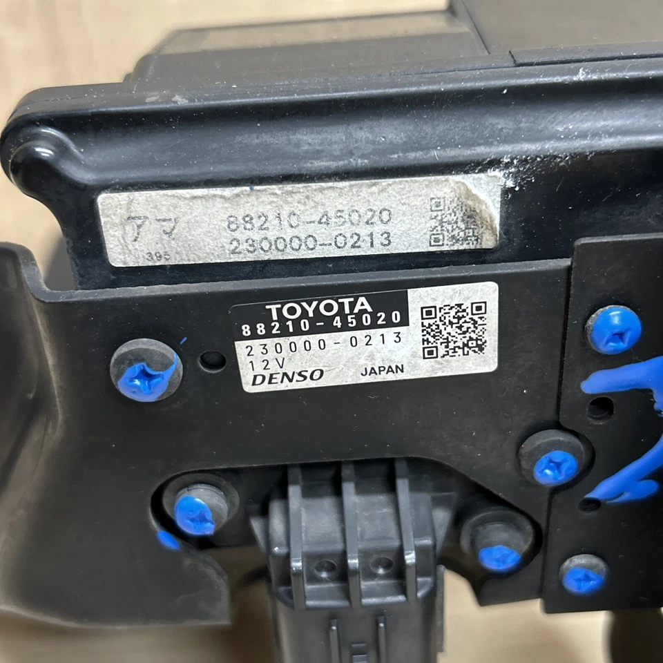 Sensor de distancia de control de crucero radar láser Toyota Sienna 2006-2010 88210-45020 Foto 2 de 4