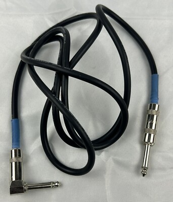 Live Wire Advantage 5 ft Instrument Cable with 90 degree and Straight 1/4'' Male