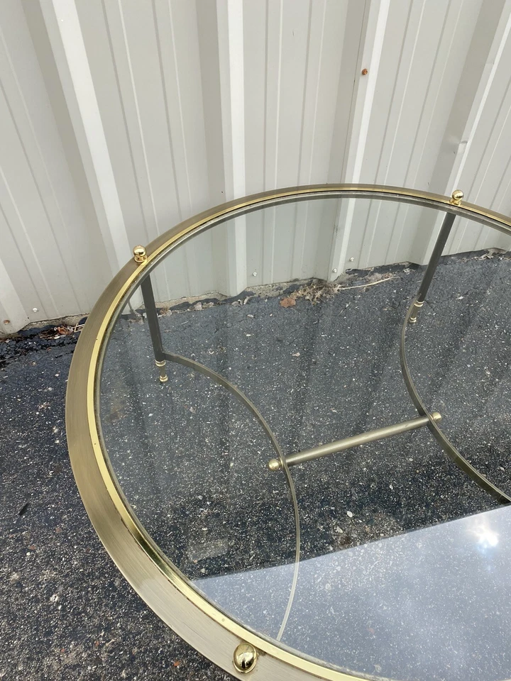 D.I.A. Mesa de centro redonda dorada Design Institute of America MCM acero y latón Foto 4 de 4