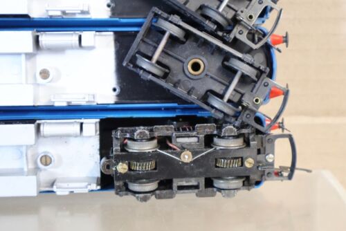 LOT DE 3 VOITURES LOCOMOTIVE DIESEL TRIANG HORNBY R555 BR BLEU PULLMAN CLASSE 251 DMU OM - Photo 10 sur 12