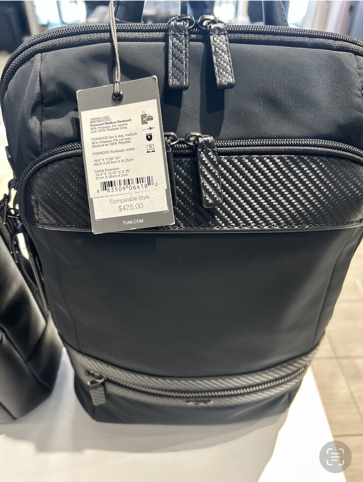 NEW Authentic Tumi FOXWOOD 100% Carbon Medium Laptop NEW Authentic Tumi FOXWOOD 100% Carbon Medium Laptop
