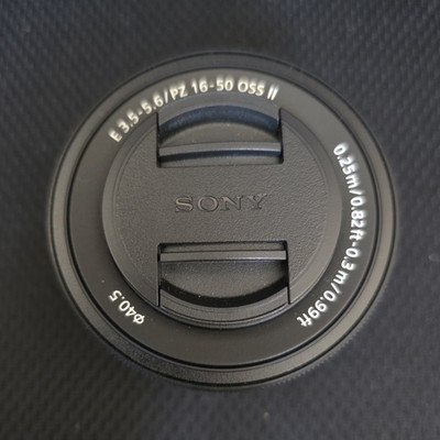 Sony E PZ 16-50mm f/3.5-5.6 OSS Zoomobjektiv E-Mount 40,5mm Filter